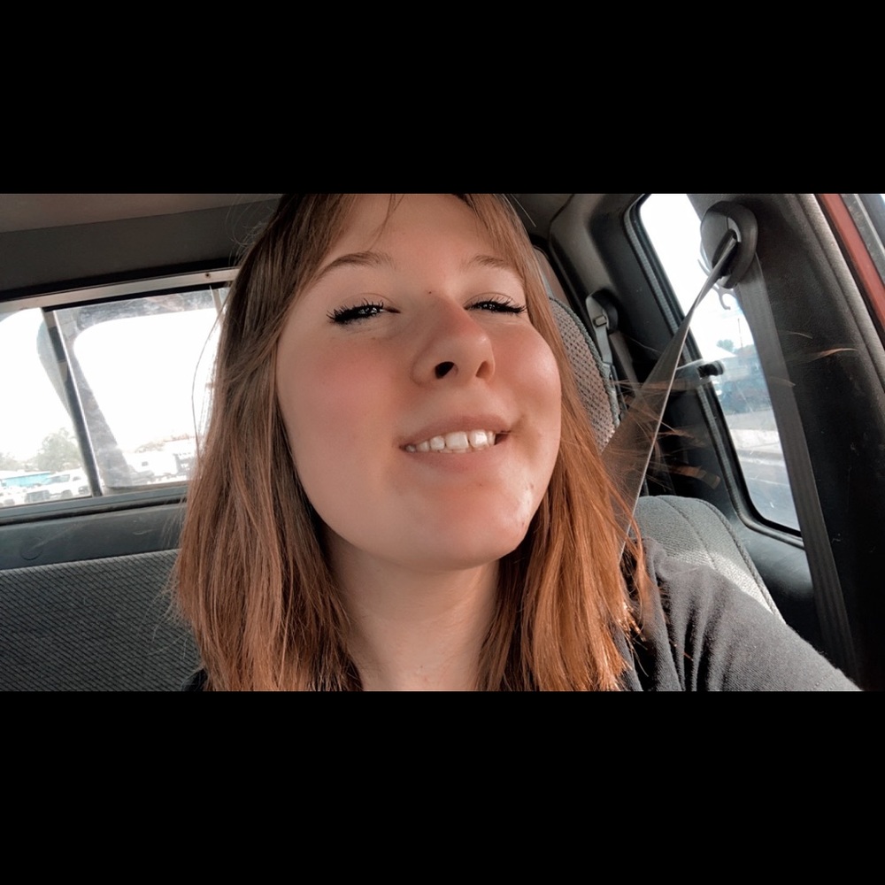 Meet your Posher, Alyssa